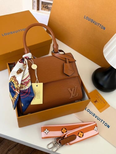 شنطة لويس فيتون كلوني