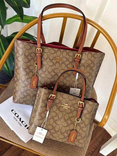 شنطة كوتش مولي توت باق