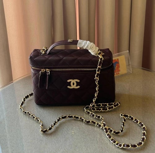 شنطة شانيل مكياج