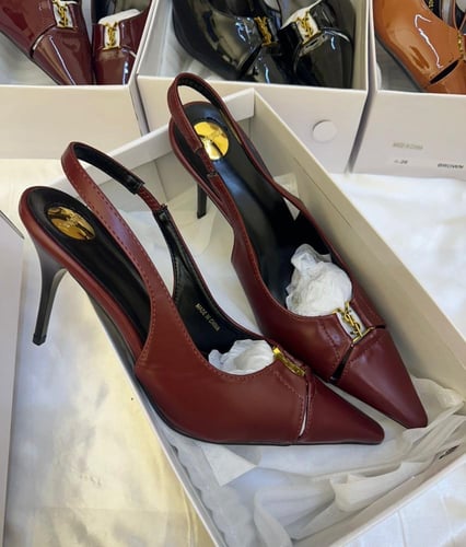 كعب سان لوران