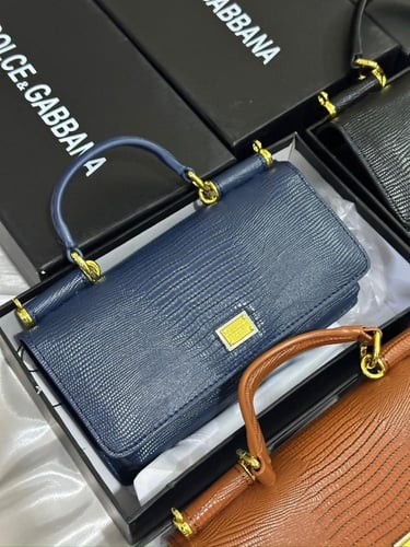 شنطة دولتشي اند غابانا جلد