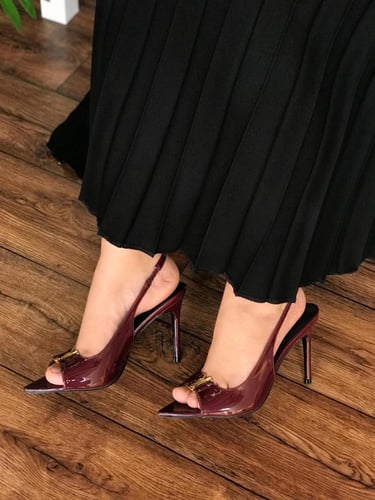 كعب سان لوران