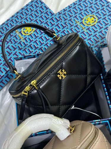 شنطة توري بورش كيرا