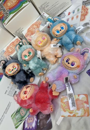 دمية لابو بو