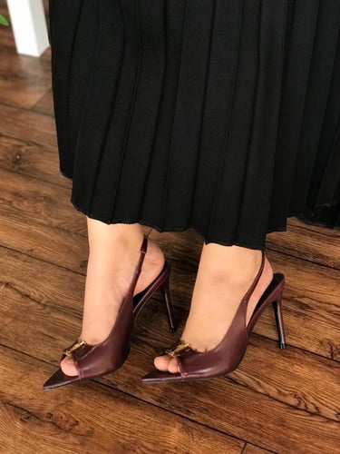 كعب سان لوران