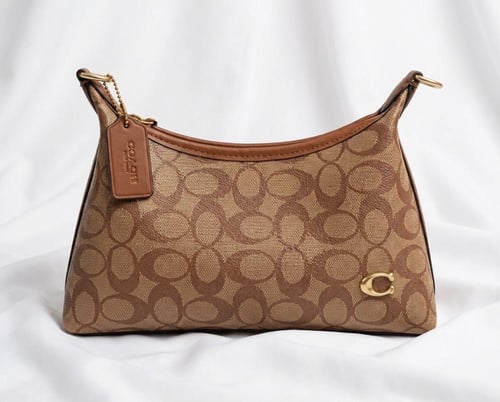 شنطة كوتش لانا