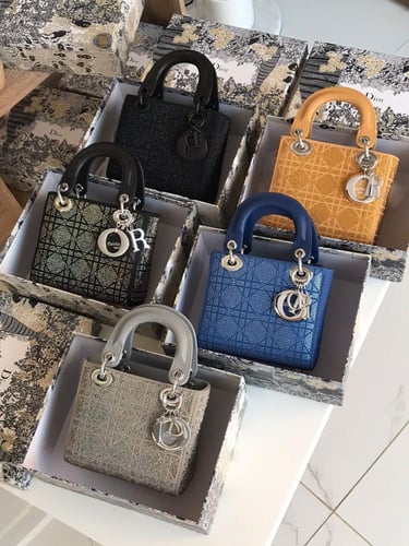 شنطة سهرات ديور