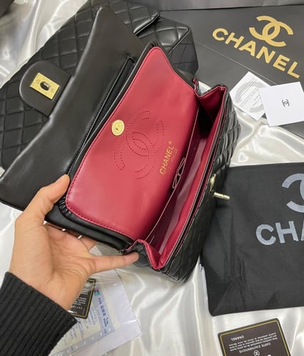 شنطة كلاسيك شانيل