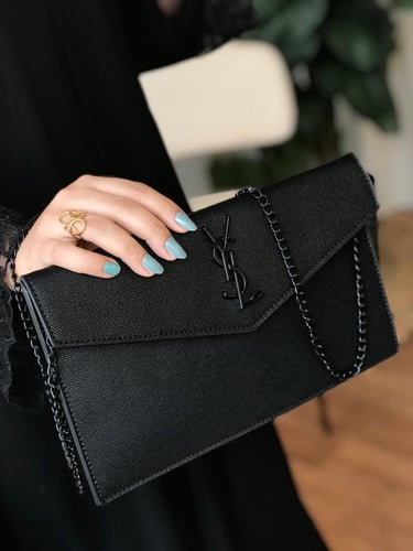 باوتشات سان لوران