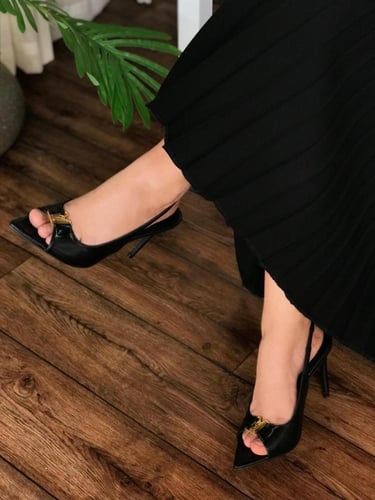 كعب سان لوران