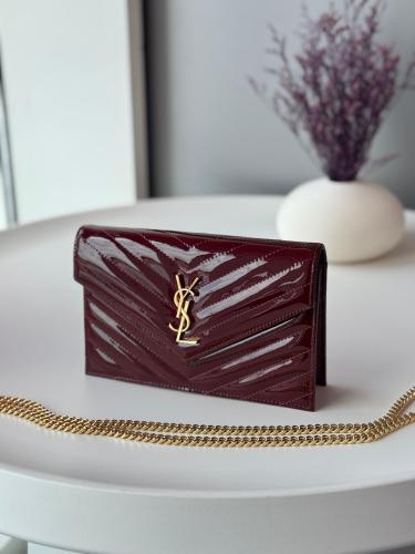 شنطة سان لوران انفلب لامع