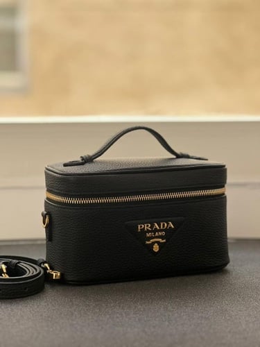 شنطة برادا عرض حصري