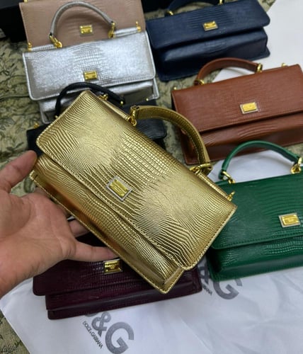 شنطة دولتشي اند غابانا جلد