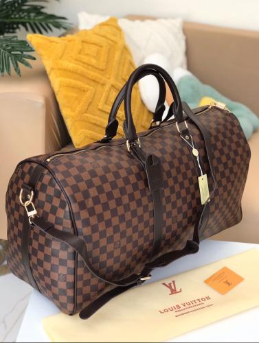 شنطة سفر لويس فيتون