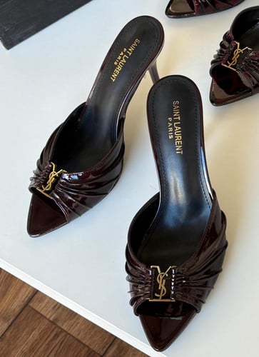 كعب سان لوران تايقر