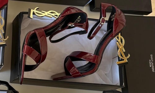 كعب سان لوران