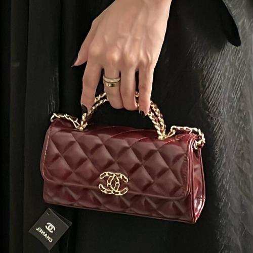 شنطة شانيل كيلي لامع