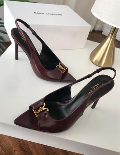 كعب سان لوران