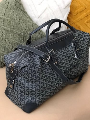 شنطة سفر قويارد