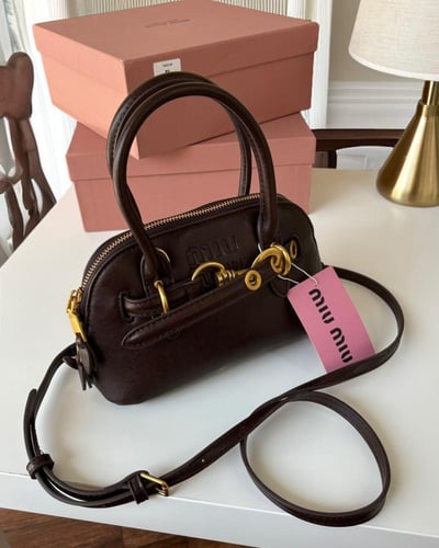 شنطة ميو ميو