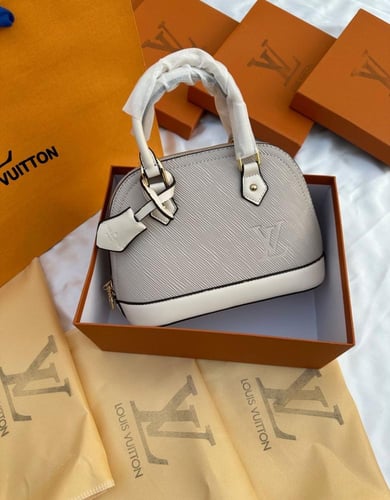 حقيبة لويس فيتون