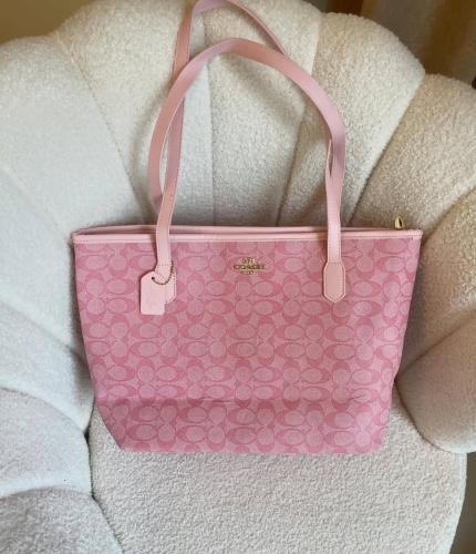 كوتش توت باق