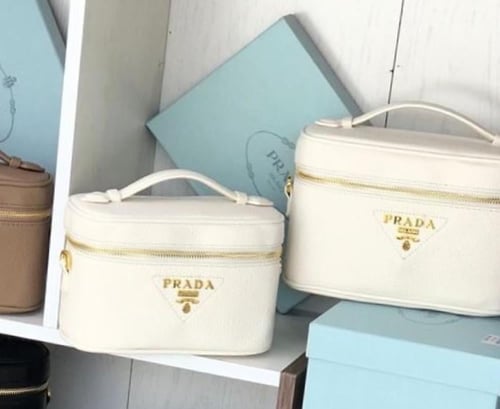 شنطة برادا عرض حصري