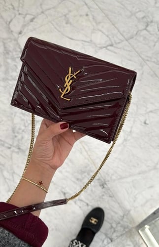 شنطة سان لوران انفلب لامع