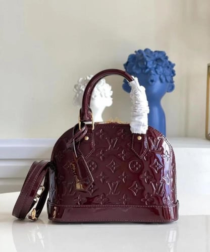 شنطة لويس فيتون بيبي الما