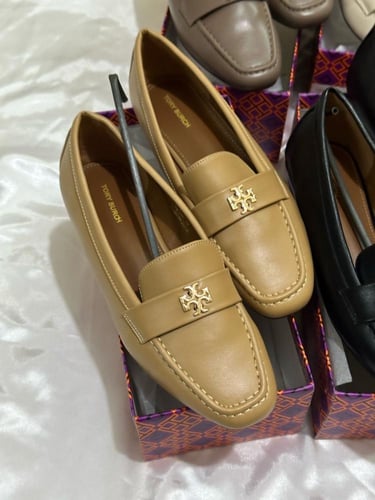 حذاء توري بورش