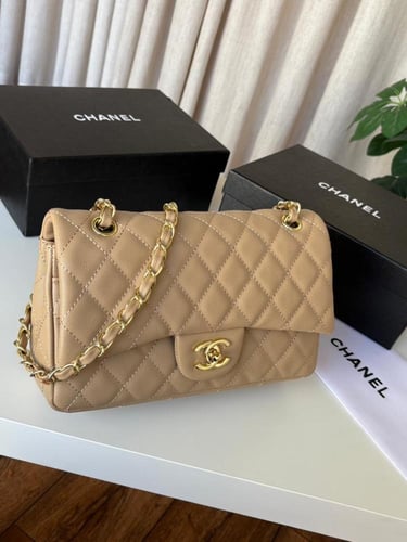 شنطة شانيل كلاسيك