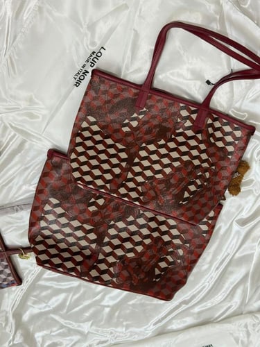 لوب نوار توت باق