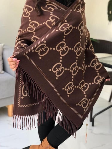 سكارف قوتشي