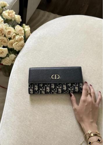 شنطة ديور