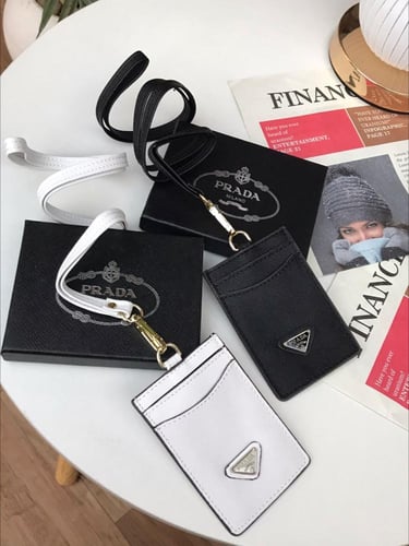 كارد هولدر برادا