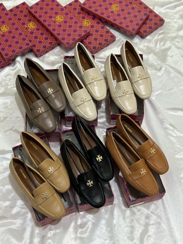 حذاء توري بورش