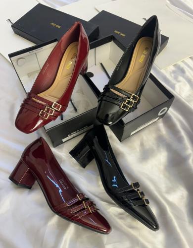 كعب ميو ميو