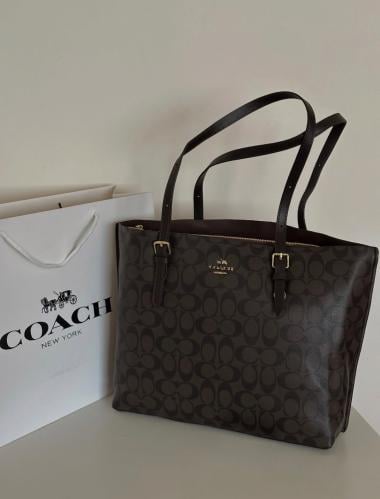 شنطة كوتش مولي توت باق