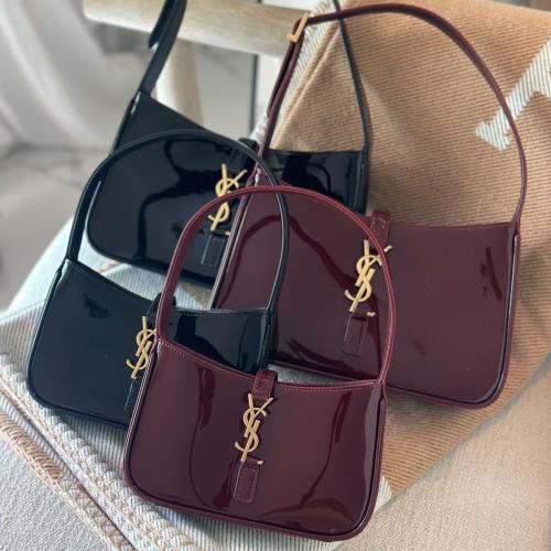 شنطة سان لوران هوبو لامع