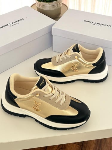 حذاء سان لوران