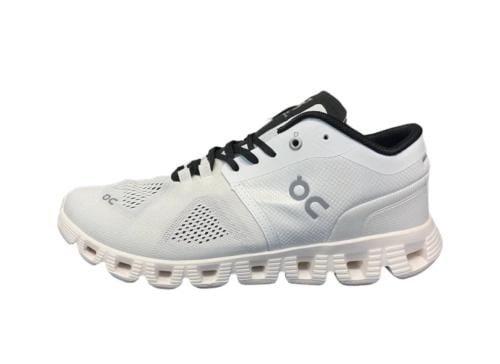 حذاء 'كلاود ابيض B