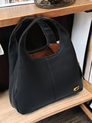 شنطة كوتش لانا