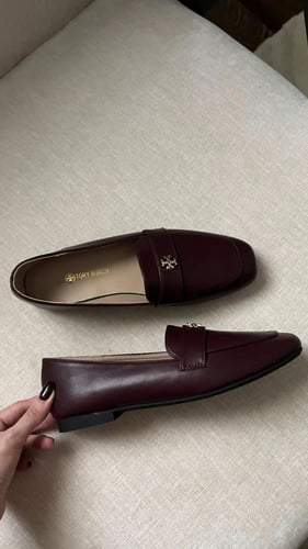 حذاء توري بورش