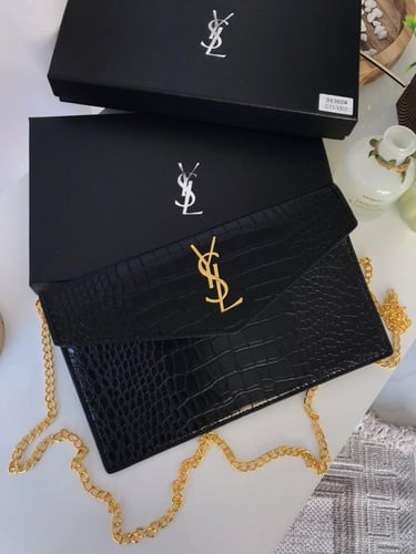 باوتشات سان لوران