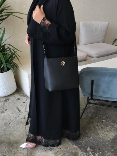 شنطة توري بورش