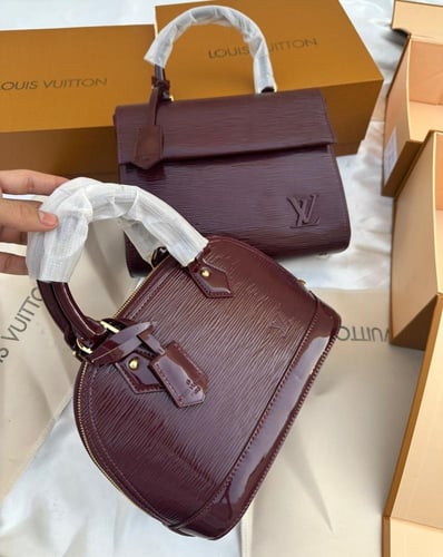 شنطة لويس فيتون بيبي الما 18cm