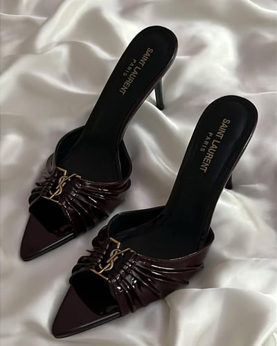 كعب سان لوران