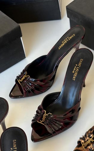 كعب سان لوران تايقر