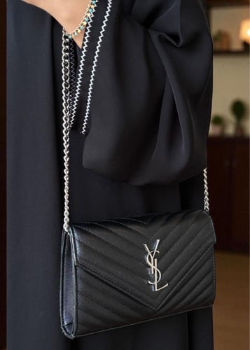 شنطة سان لوران انفلب