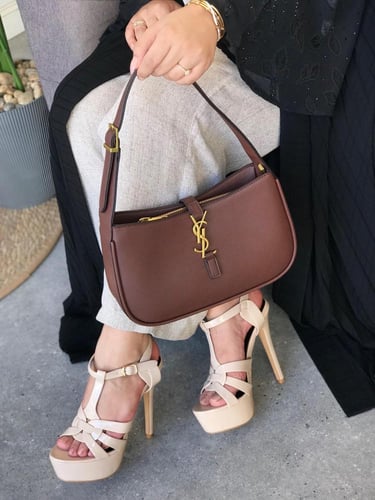 طقم سان لوران الانيق